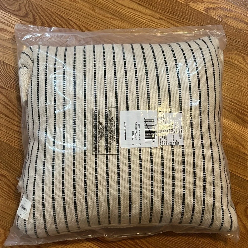 Anthropologie Textured Kama Pillow 18 x 18 NWT